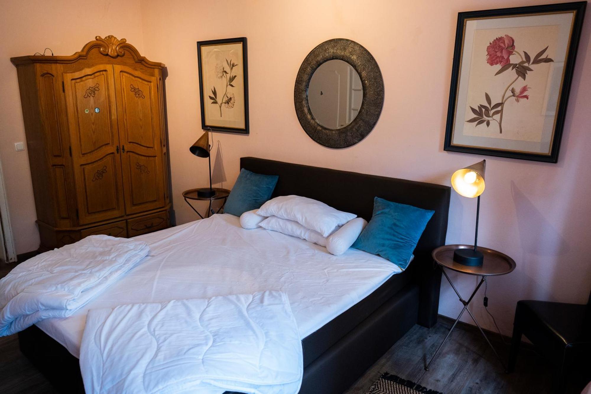 Hotel Und Restaurant Halbinsel Blieskastel Eksteriør billede